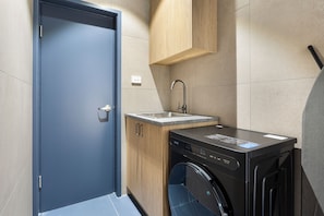 Appartamento Deluxe, 2 camere da letto, non fumatori, bagno in camera | Lavanderia