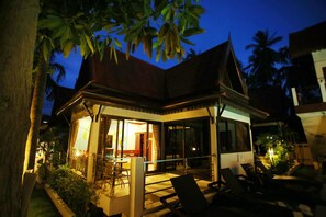 1 bedroom, free minibar items, in-room safe, individually decorated - Chaweng Noi Resort (Koh Samui)