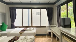 Superior Twin | 1 chambre, minibar contenant certains articles gratuits, coffre-fort