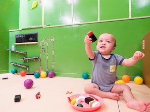 Children’s play area – indoor - Khaosan World Asakusa RYOKAN & HOSTEL (Tokyo)