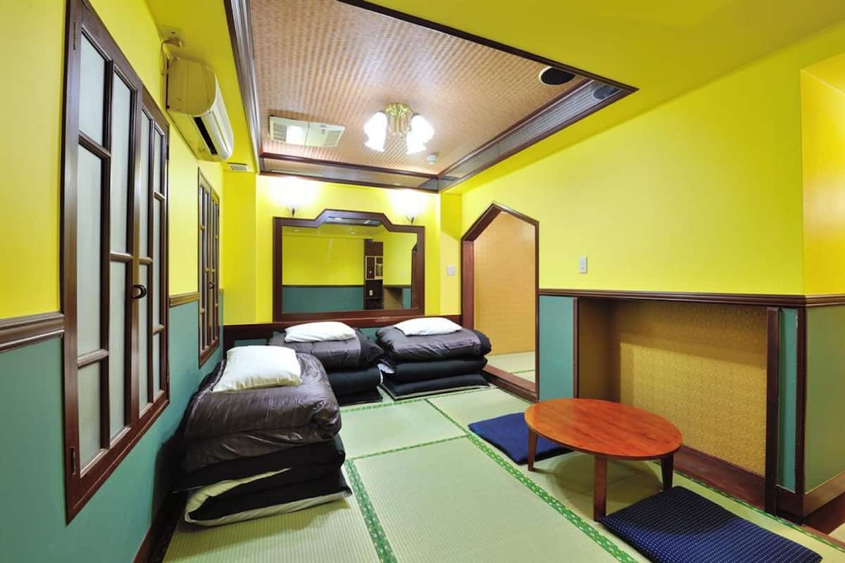Habitación estándar | Sistema de insonorización, tabla de planchar con plancha, wifi gratis