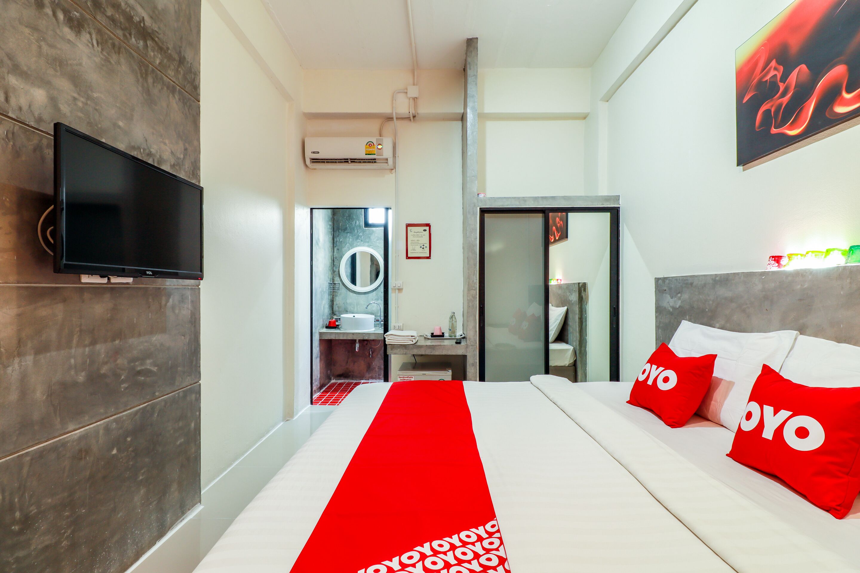 高級雙人房 | 書桌、免費無線上網、床單