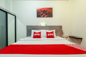 Chambre supérieure double | Bureau, accès au Wi-Fi (inclus), literie fournie