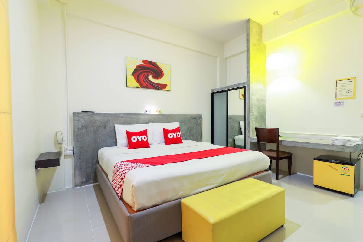 Habitación Deluxe doble | Escritorio, wifi gratis, ropa de cama