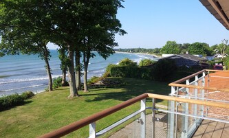 Habitación superior, balcón, vistas al mar | Vistas desde la habitación