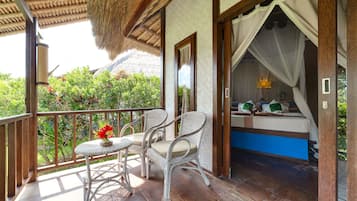 Bungalow Standar | Teras/patio