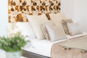 Superior Room | Minibar, in-room safe, individually furnished, desk - Hotel del Conte (Fondi)