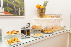 Desayuno buffet incluido todos los días 