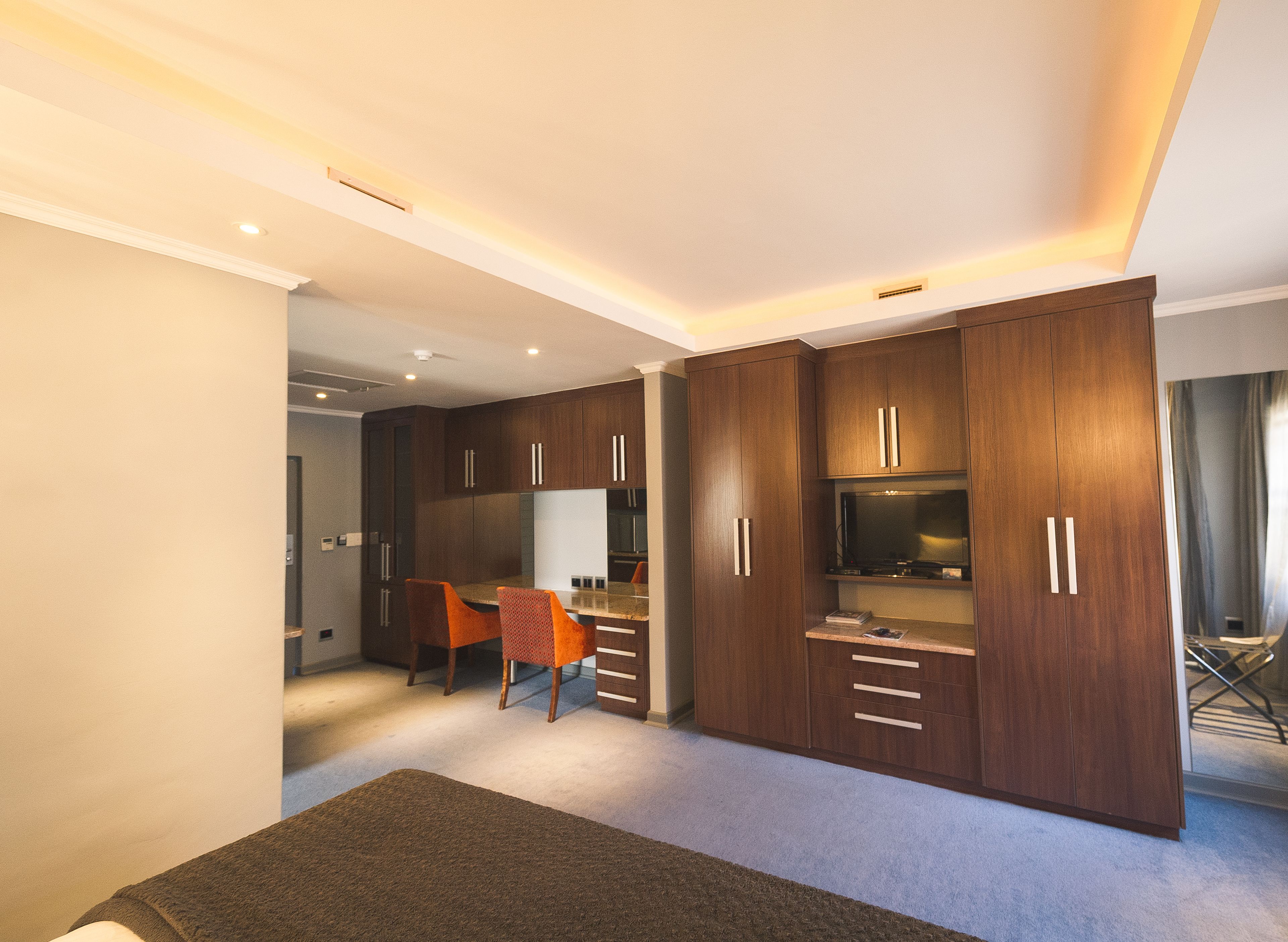 executive room | in-room business centre