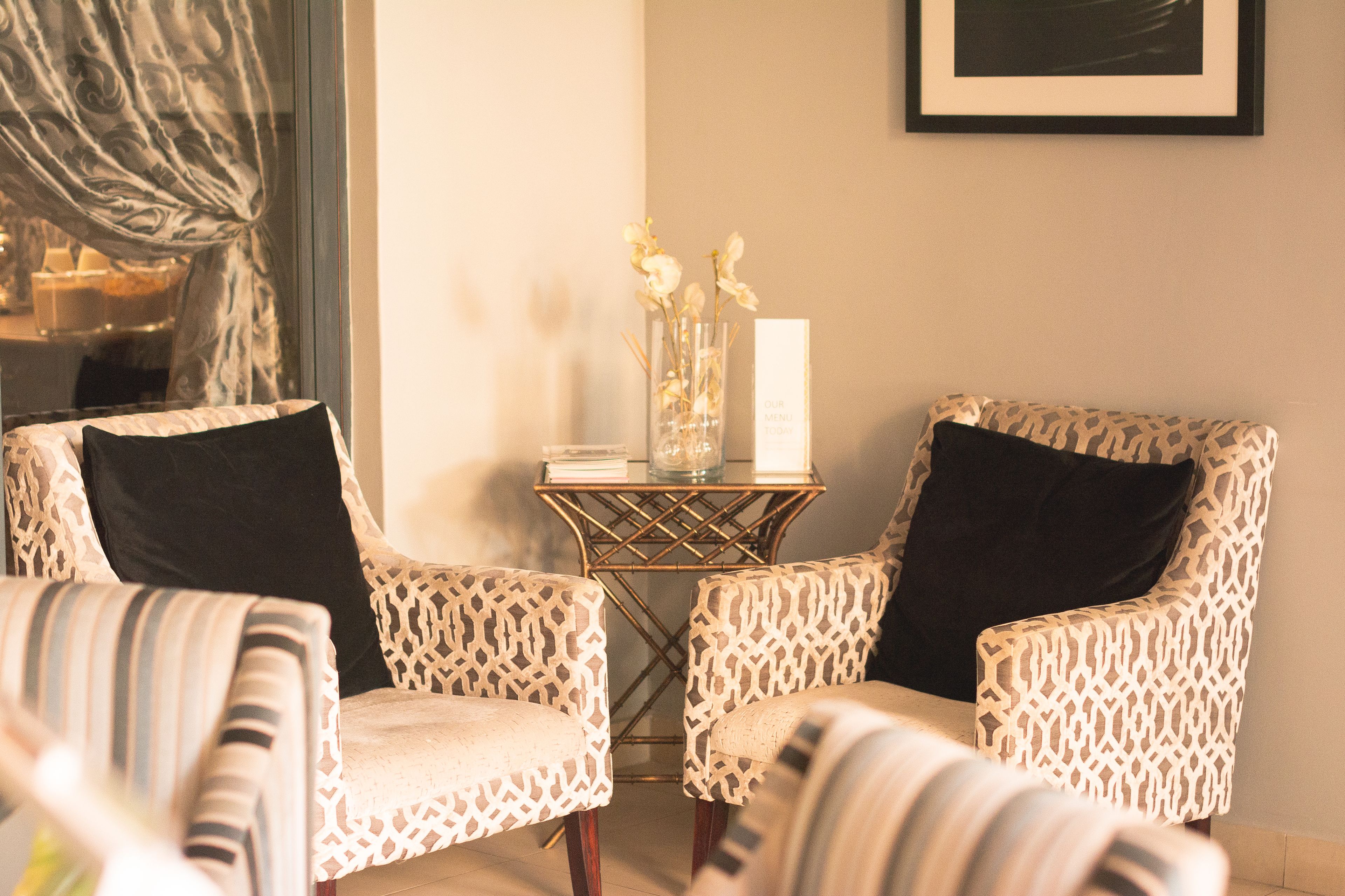 executive room | living room | plasma tv