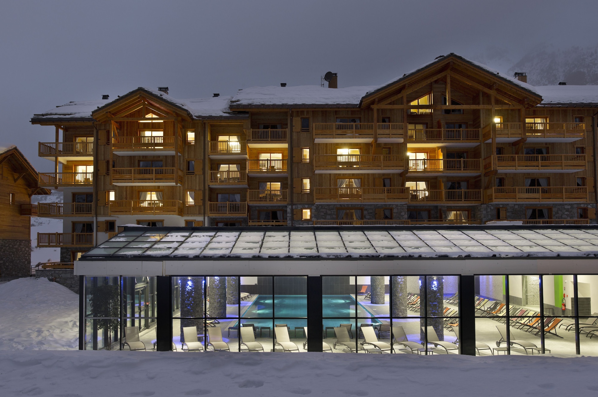 4 Star Hotels