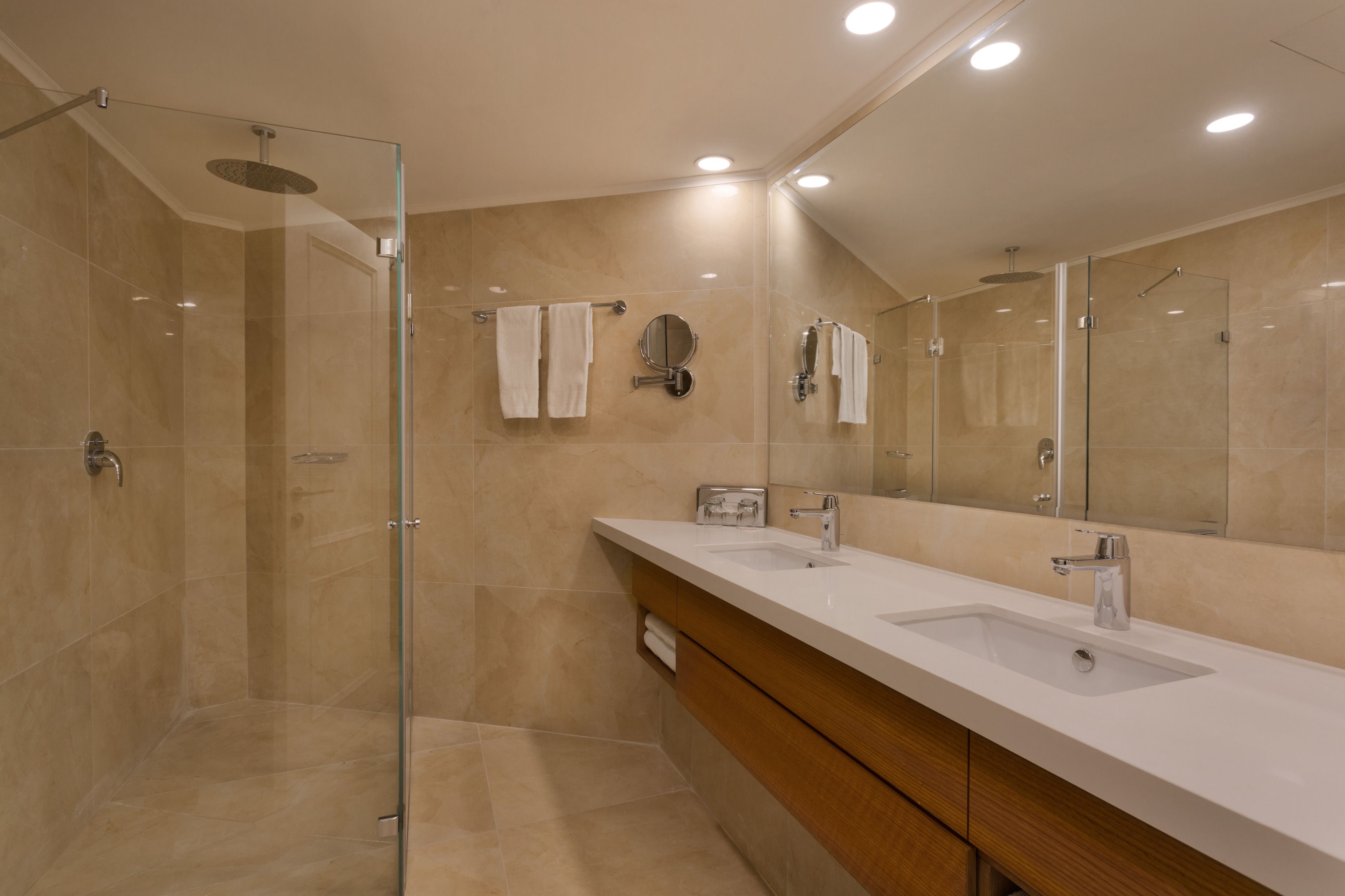 Shower kamar mandi
