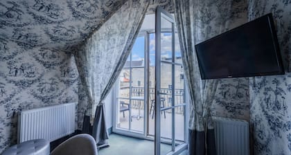 Moon Garden Boutique Hotel