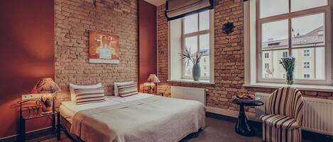 Superior-dobbeltværelse | Pengeskab på værelset, individuelt design, skrivebord