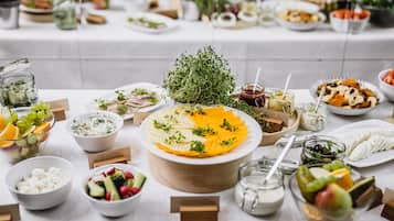 Daily buffet breakfast (EUR 15 per person)
