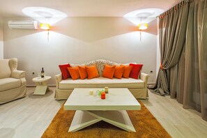 Executive Room | Living room | LCD TV - (kassandra)