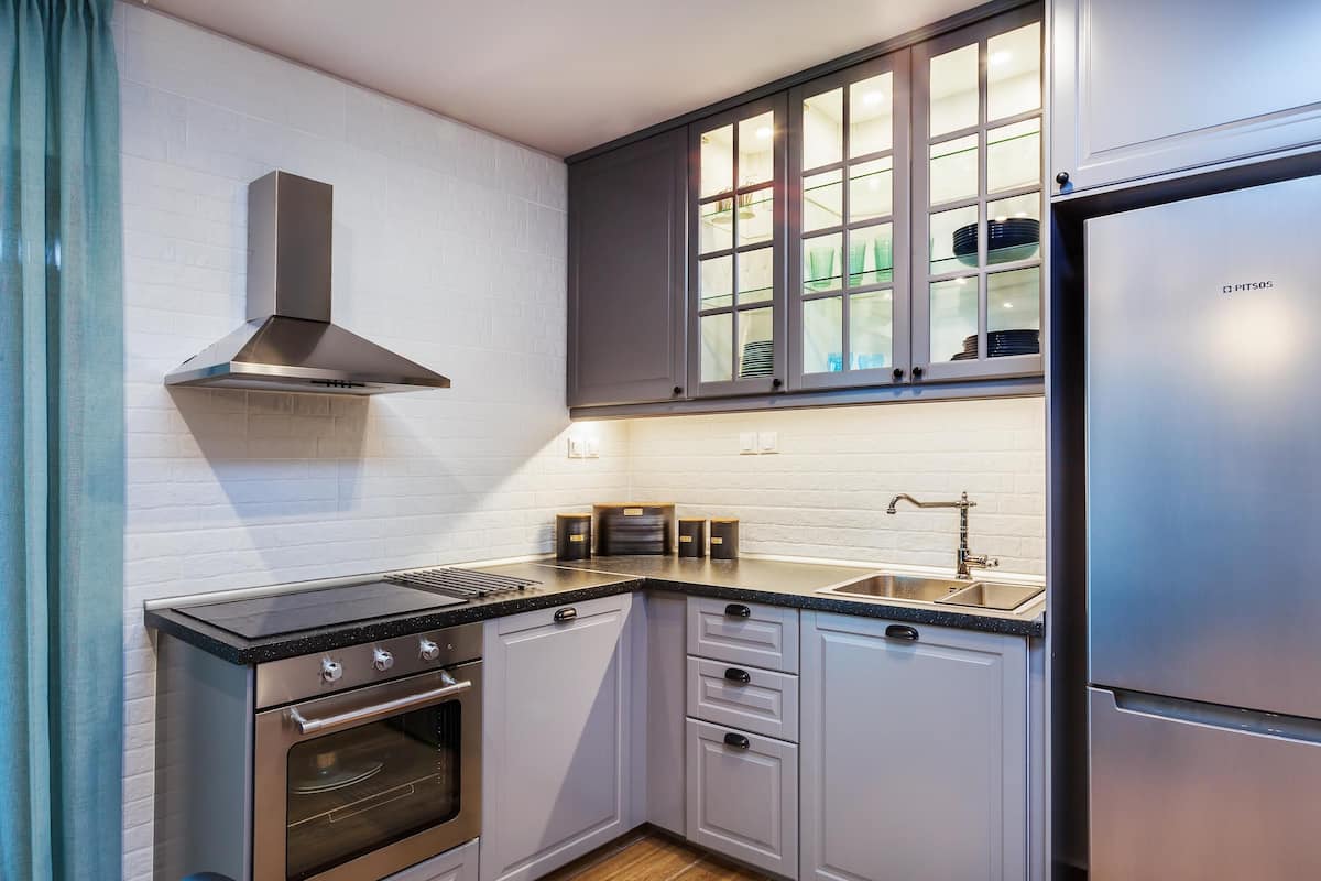 family apartment, 1 bedroom, kitchen, partial sea view | private kitchen