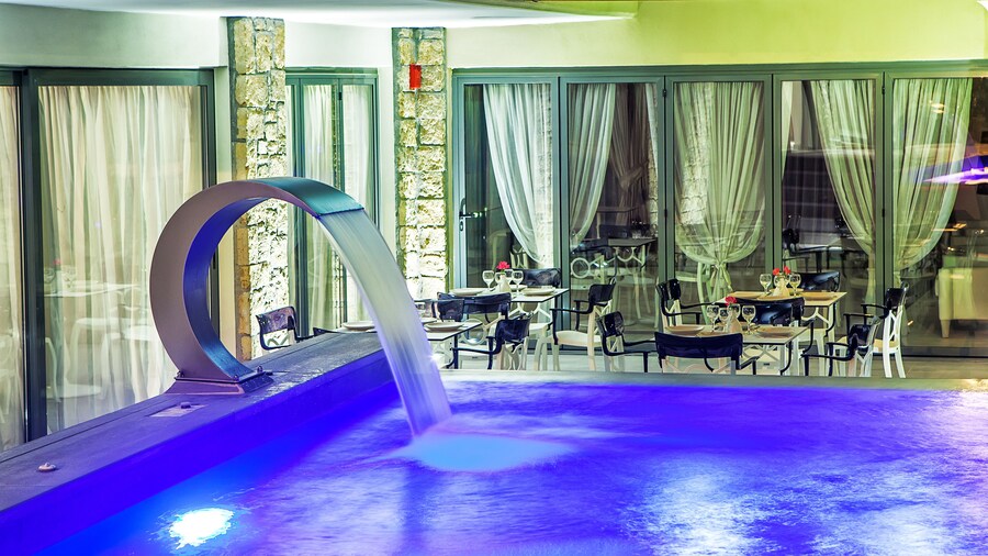 Core Hotel Polychrono