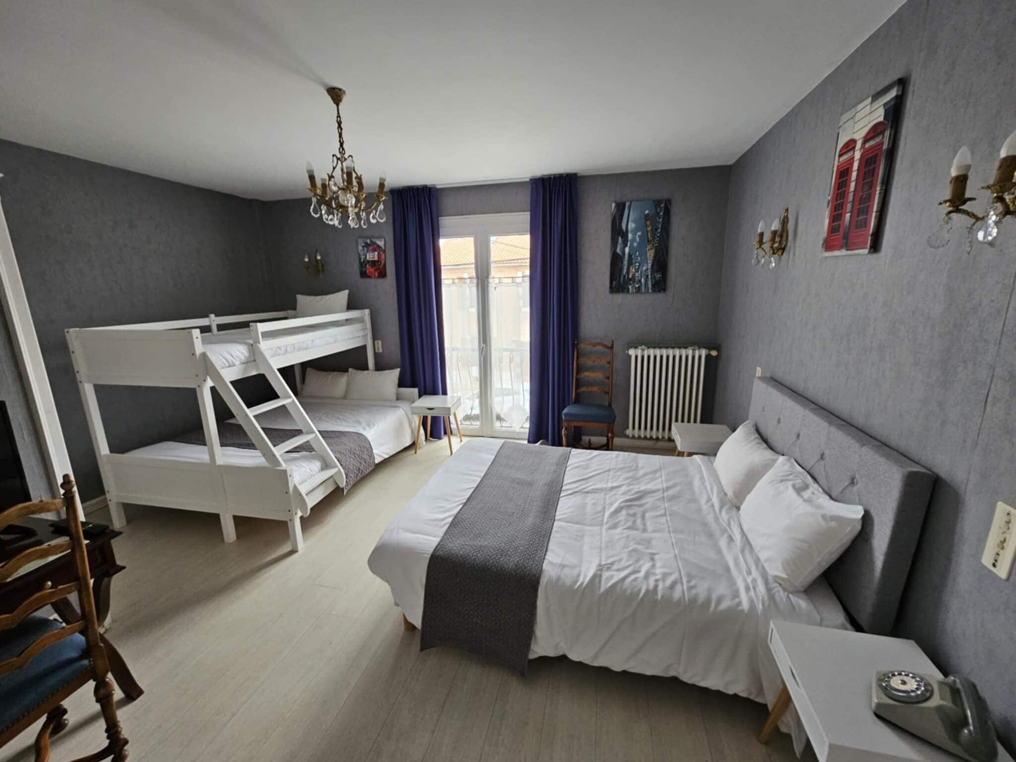 Family Room | Free WiFi, bed sheets