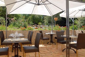 French cuisine, al fresco dining