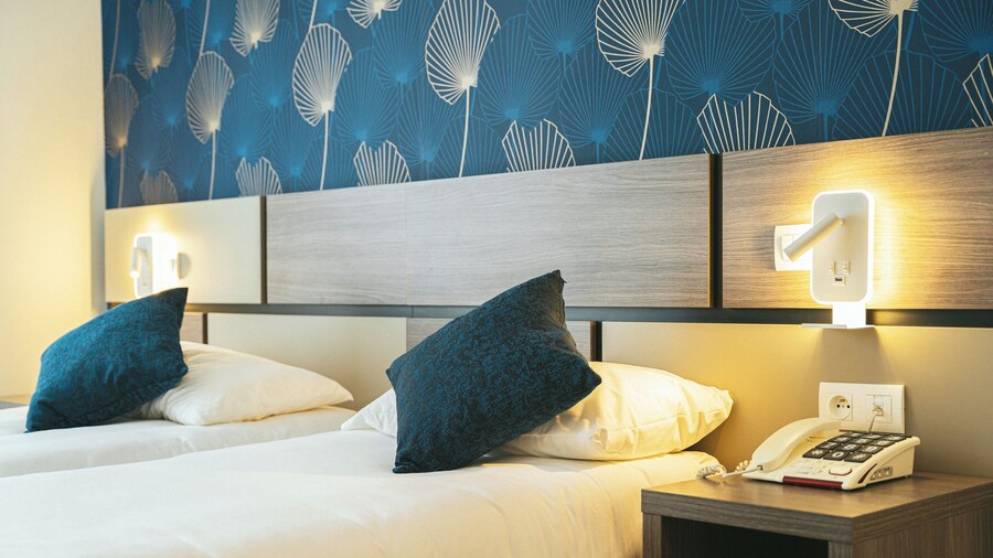 HĂŽtel Holidays & Work