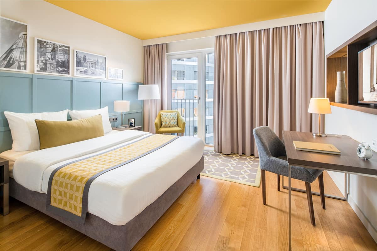 Classic Room | 1 bedroom, Egyptian cotton sheets, premium bedding, in-room safe