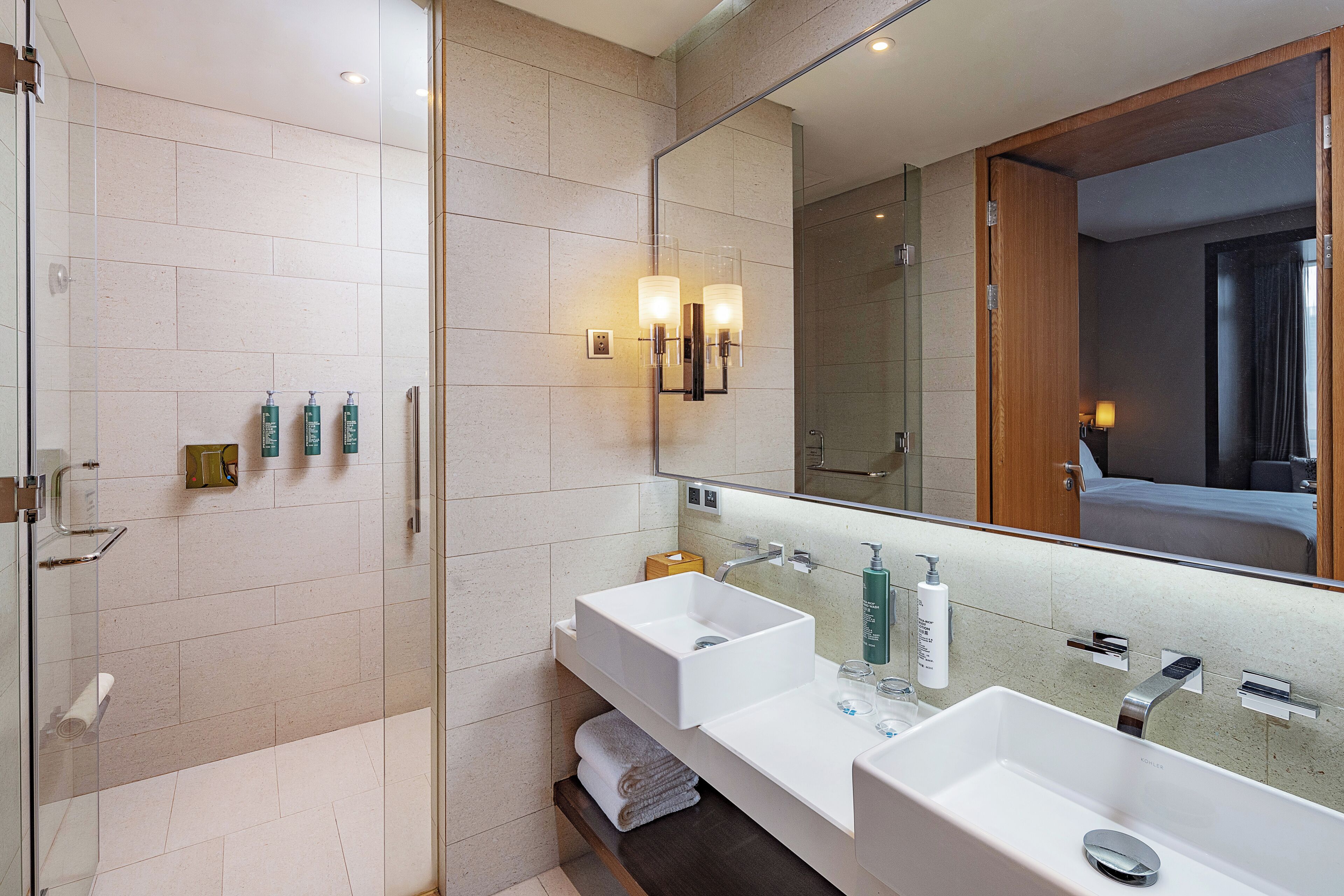 king, suite, 1 bedroom | bathroom | shower, rainfall showerhead, designer toiletries, bathrobes
