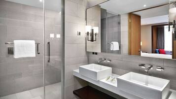 Suite, 1 Bedroom | Bathroom shower
