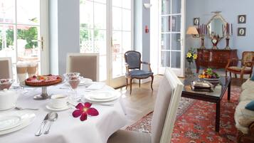 Món ăn Ba Lan, dùng bữa ngoài trời