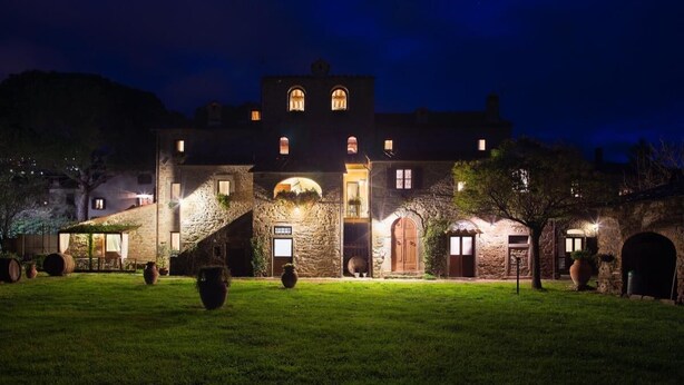 Front of property - evening/night - Monastero San Silvestro (Cortona)