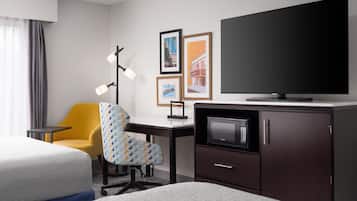 Caja de seguridad en la habitación y escritorio