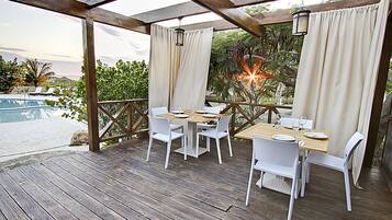 Lunch and dinner served, local cuisine