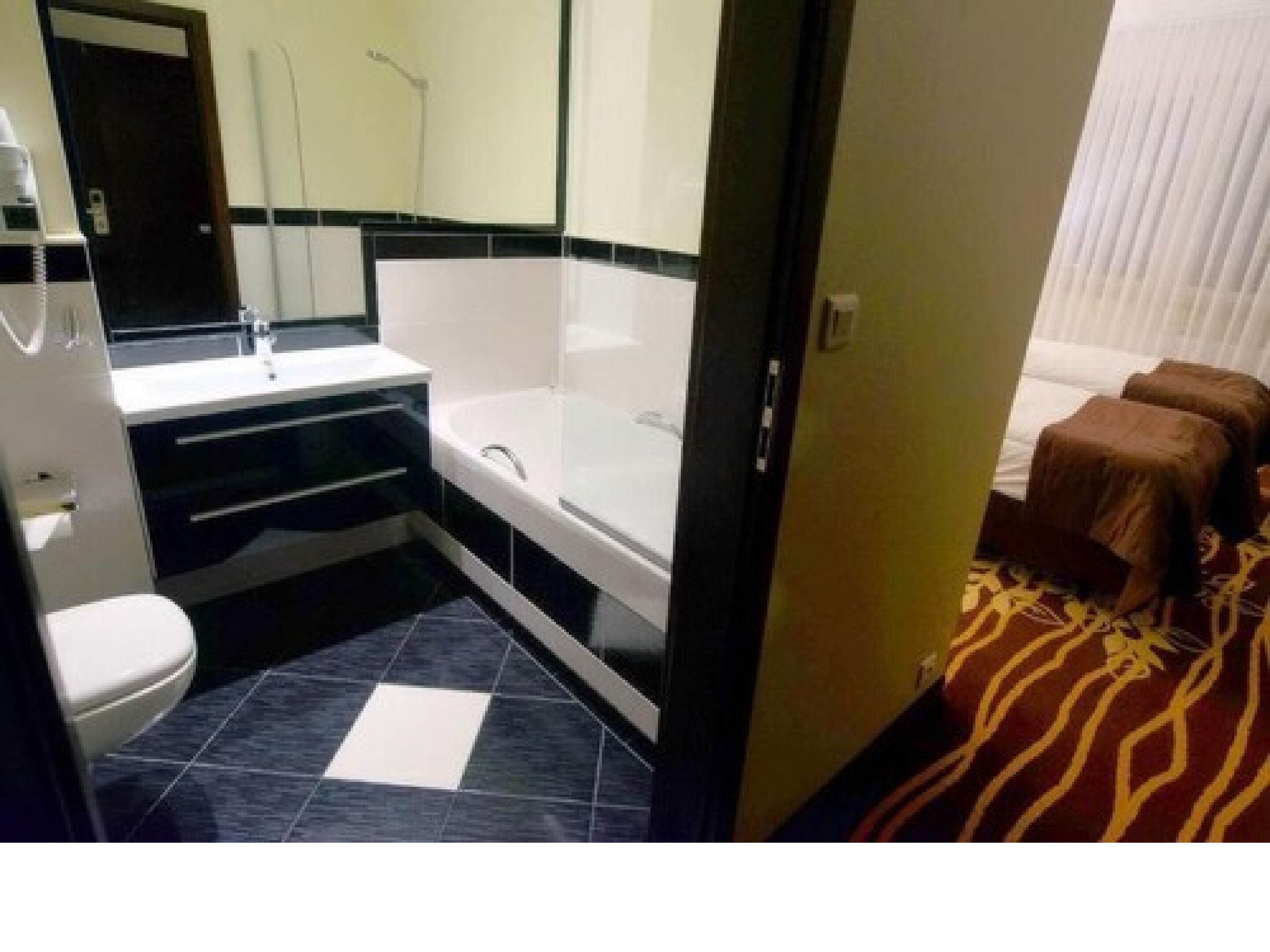 premium bedding, in-room safe, desk, iron/ironing board