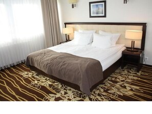 Standard Double or Twin Room | Premium bedding, in-room safe, desk, iron/ironing board - Hotel Business Faltom Gdynia (Gdynia)