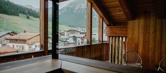 拉芮絲套房酒店