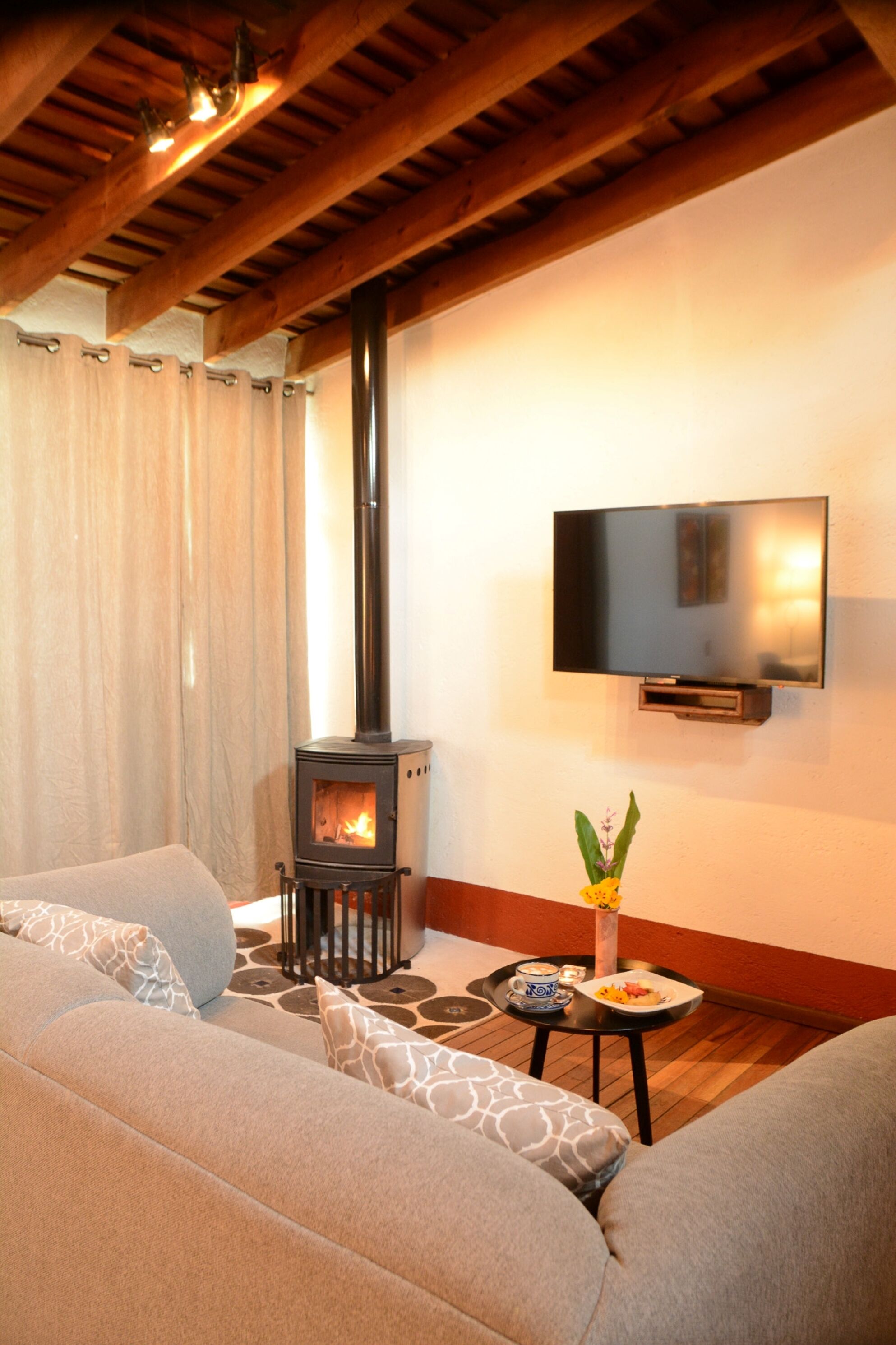 superior quadruple room | television