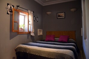 Phòng đôi cơ bản (Amandine) | 1 phòng ngủ, trang trí khác biệt