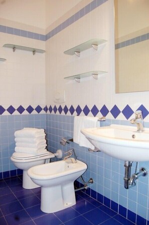 Apartamento standard | Banheiro