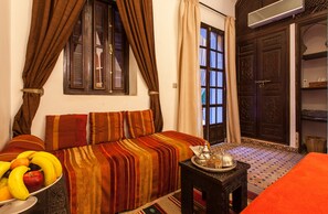 Tremannsrom – classic | Sengetøy av topp kvalitet, safe på rommet, lydisolert og barnesenger