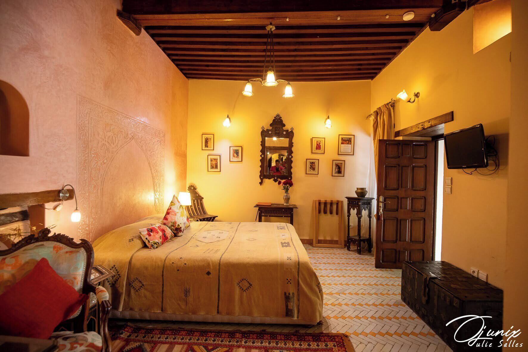 Classic Double Room | In-room safe, desk, free cribs/infant beds, free WiFi