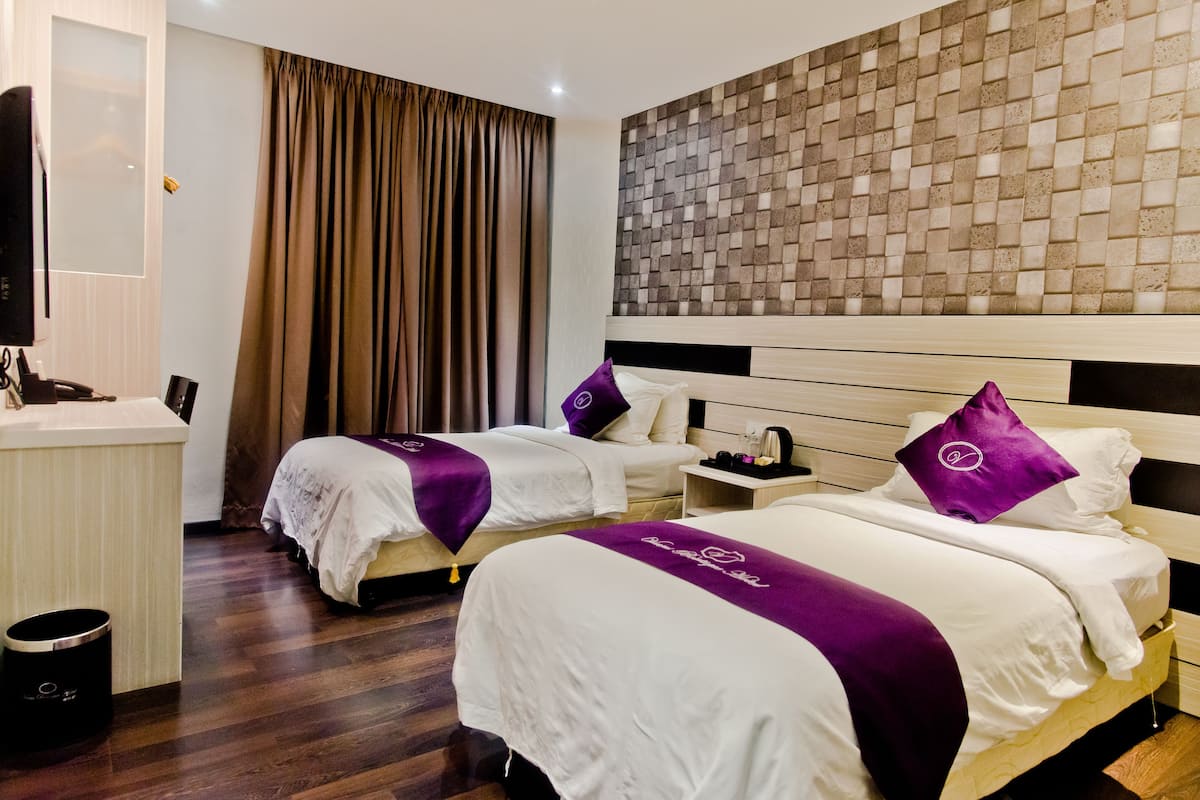 Egyptian cotton sheets, in-room safe, individually furnished, desk