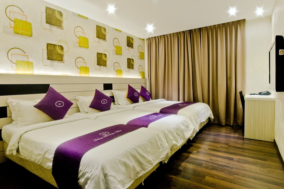 Egyptian cotton sheets, in-room safe, individually furnished, desk