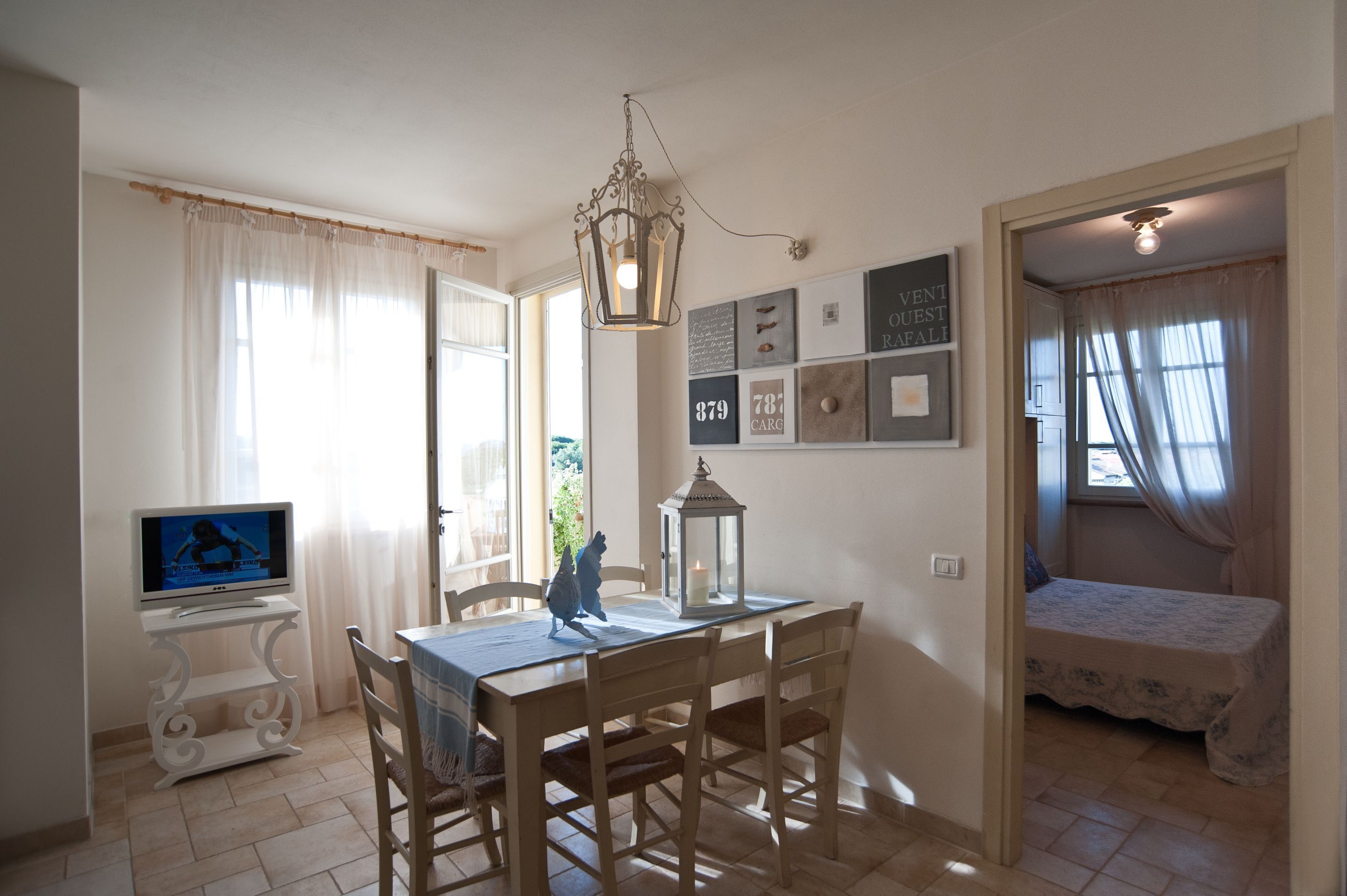Restauration dans la chambre