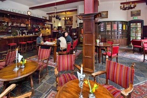 Bar (in der Unterkunft)