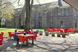 Lunch and dinner served, international cuisine - Bitter en Zoet (Veenhuizen)