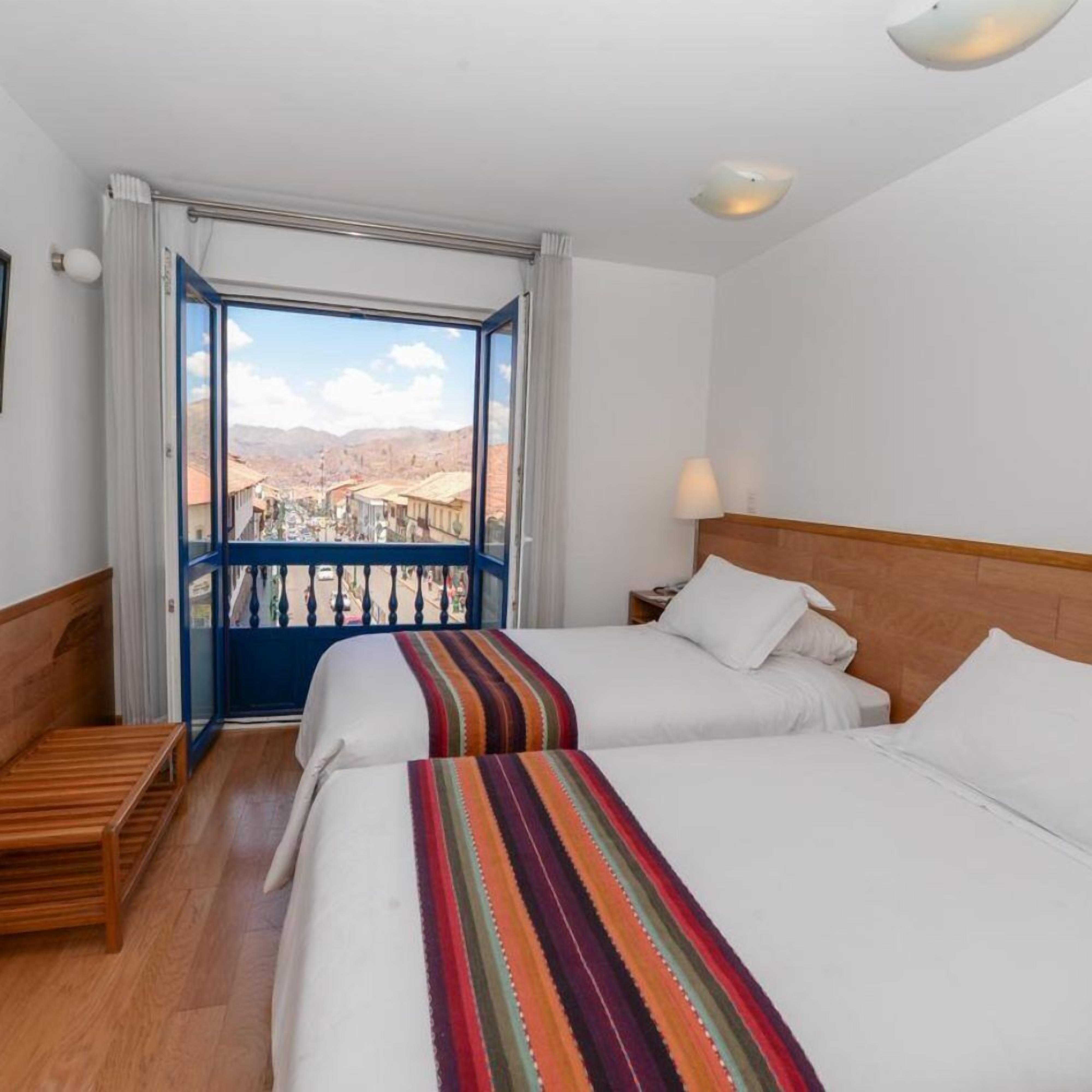 Hypo-allergenic bedding, in-room safe, desk, blackout drapes