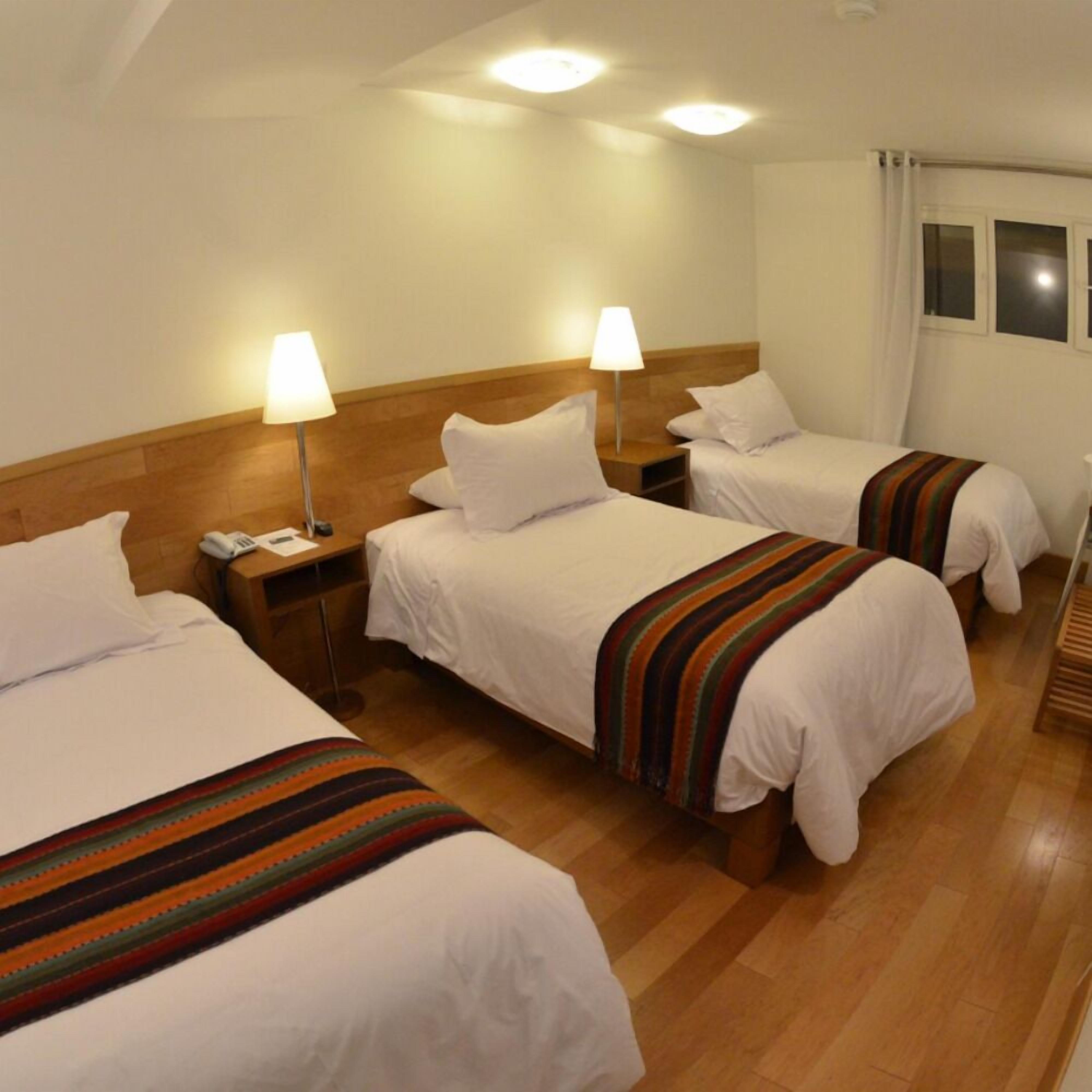 Hypo-allergenic bedding, in-room safe, desk, blackout drapes