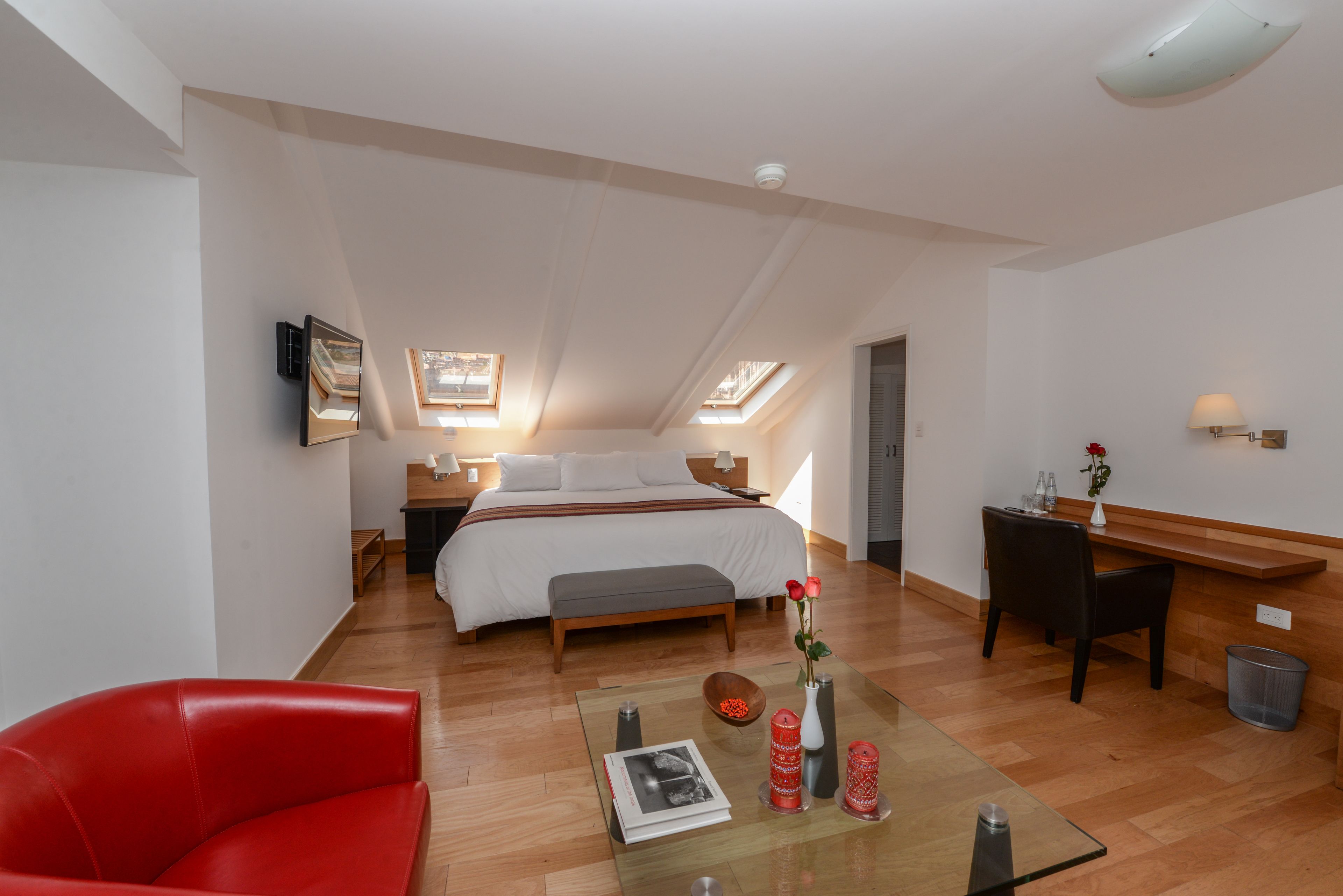 suite | hypo-allergenic bedding, in-room safe, desk, blackout curtains