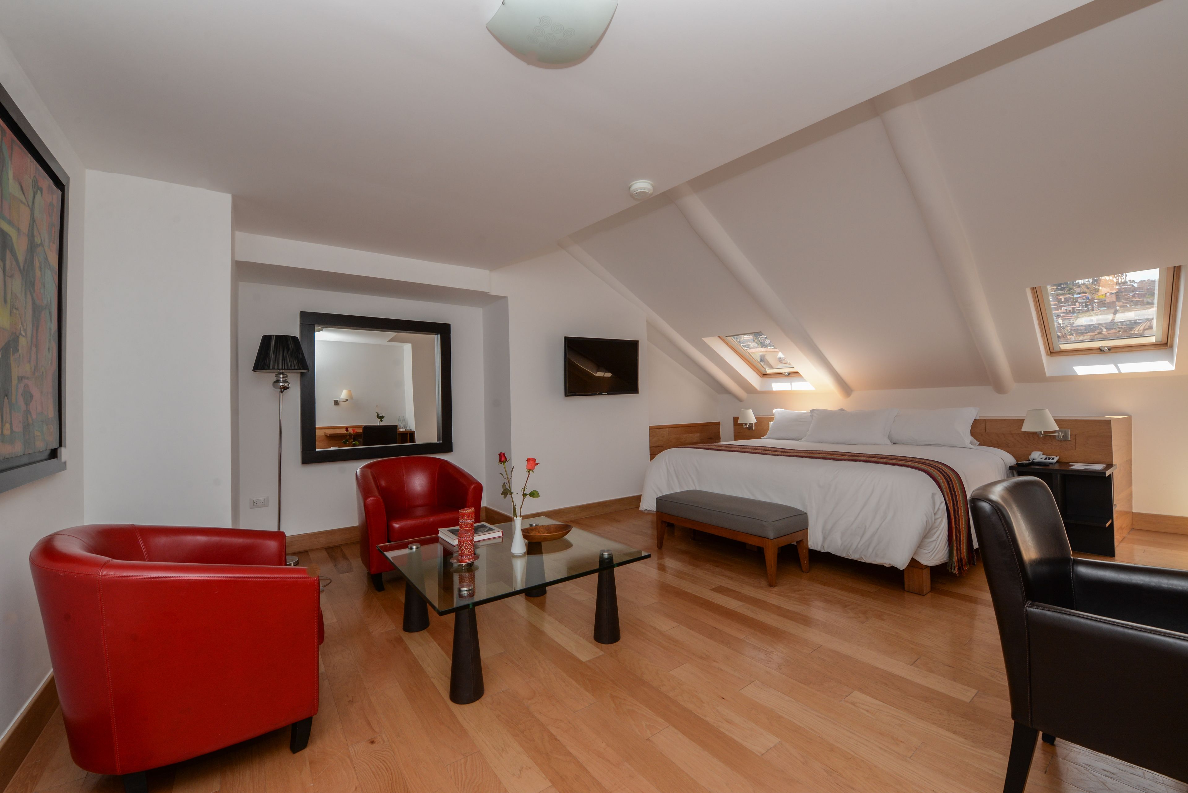 suite | hypo-allergenic bedding, in-room safe, desk, blackout curtains