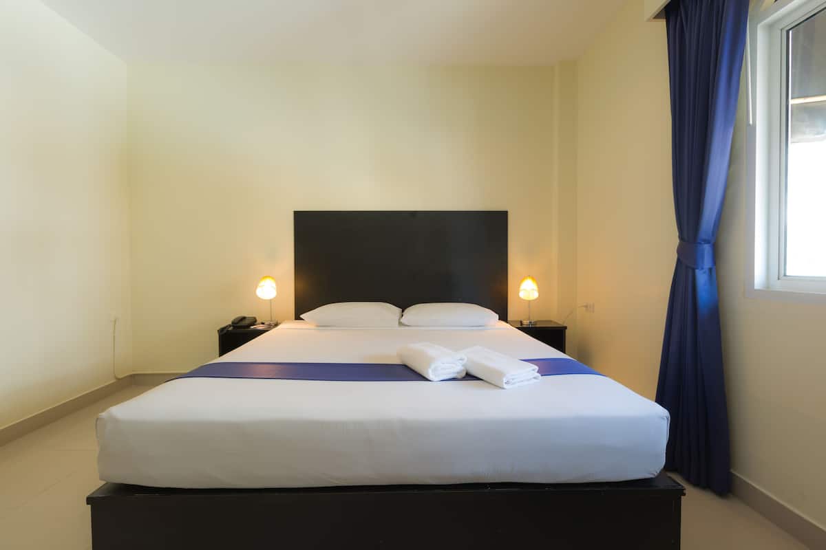 Superior Double Room | In-room safe, desk, free WiFi